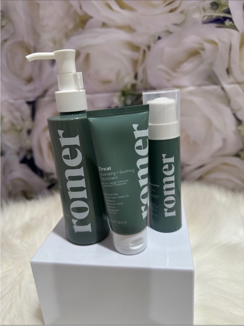 Romner Hydrating Women’s Skincare Set in Sage Green